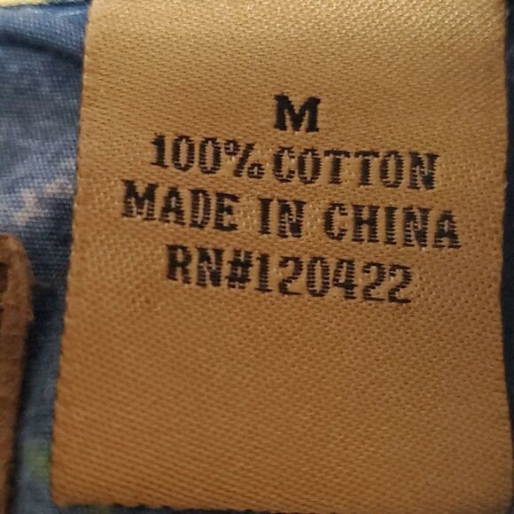 CLEARWATER, mens‎ hawian short sleeve shirt with fish.  Size Medium. Blue/green - Picture 8 of 9